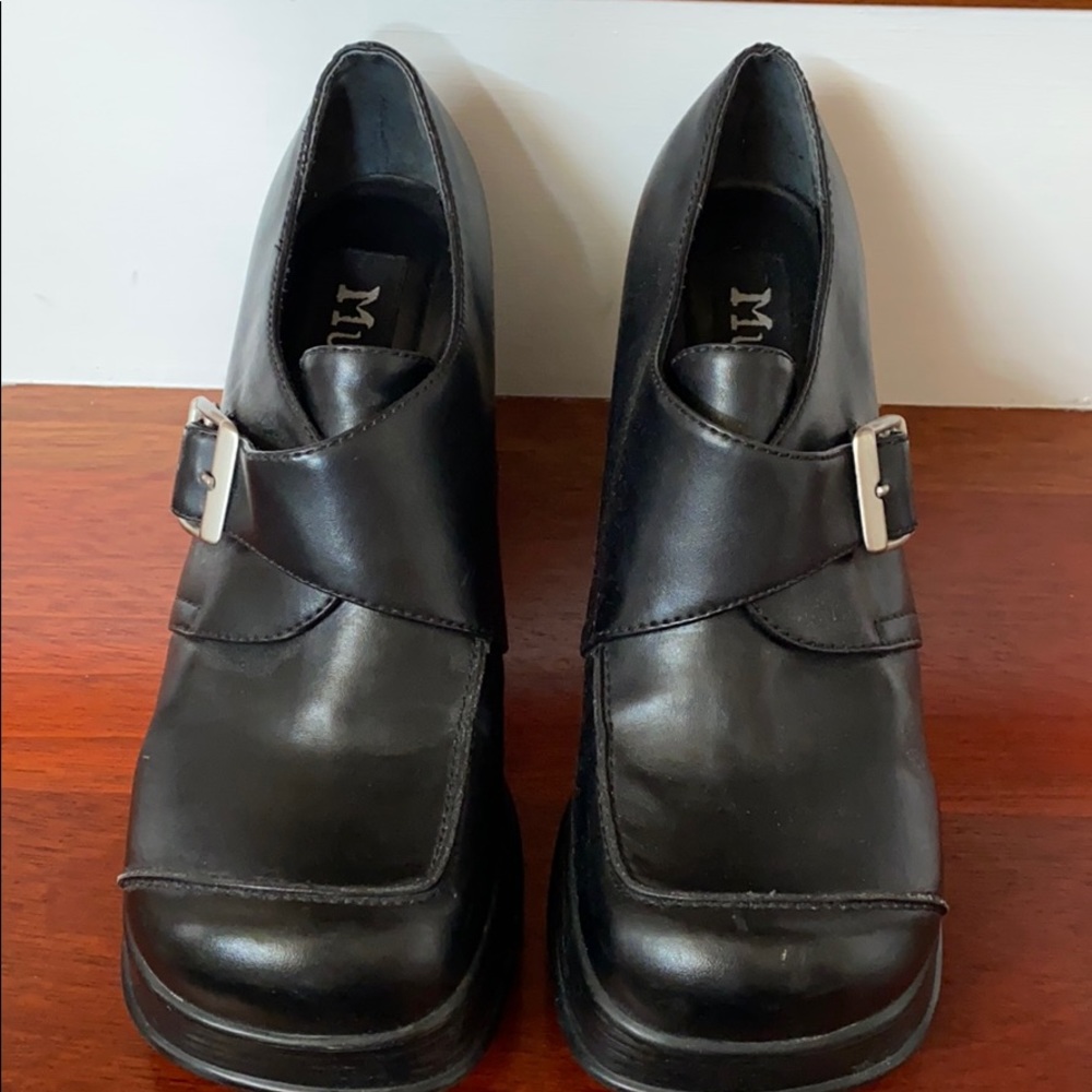 Vintage 90s platforms